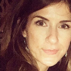 Meet your Posher, Dana